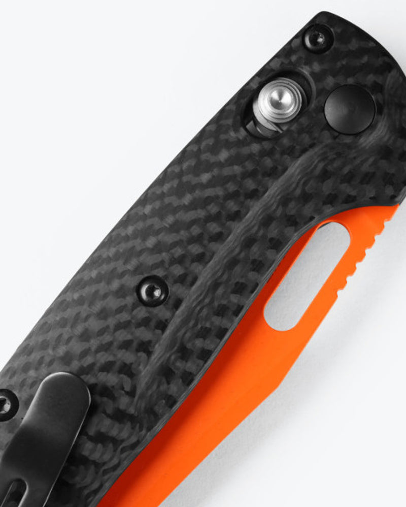 Benchmade Mini Taggedout AXIS Lock Knife Carbon Fiber (3.04", Orange, MagnaCut) 15533OR-01